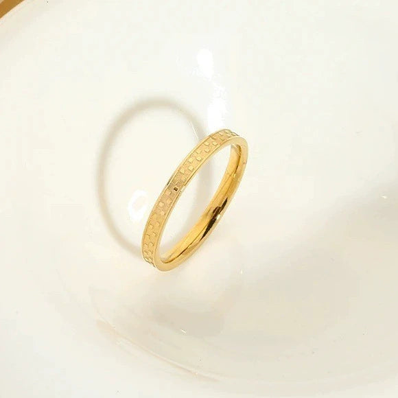 Wholesale Minimalist Geometric Stainless Steel 18K Gold Plated Stackable Ring For Women