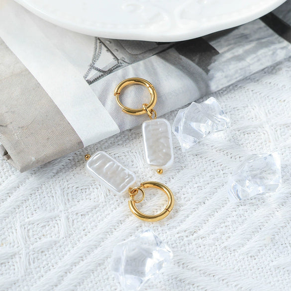 Wholesale Minimalist Geometric Stainless Steel Pearl Earrings With Electroplating Design