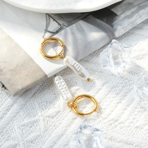 Wholesale Minimalist Geometric Stainless Steel Pearl Earrings With Electroplating Design