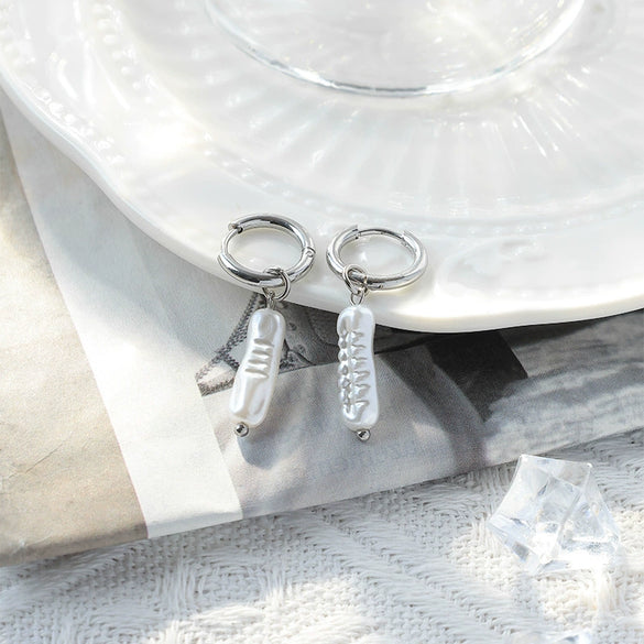 Wholesale Minimalist Geometric Stainless Steel Pearl Earrings With Electroplating Design