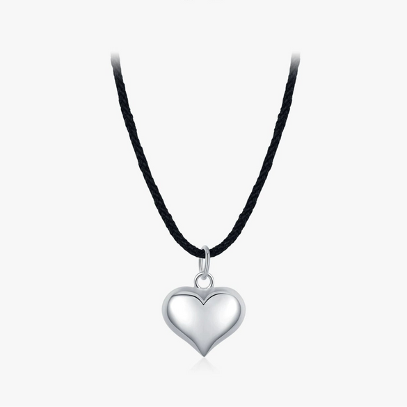 Wholesale Minimalist Heart Shape 925 Sterling Silver Pendant Clavicle Chain For Women With Diamond Design