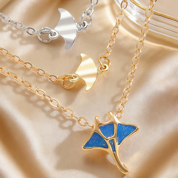 Wholesale Minimalist Oil Drip Animal Zodiac Manta Ray Necklace Made Of Copper For Teens And Unisex