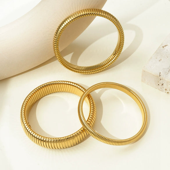 Wholesale Minimalist Snake Bone Stretchable Soft Bracelet Electroplated Titanium Steel With Vertical Stripe Design