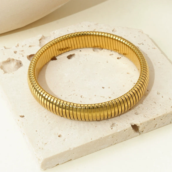 Wholesale Minimalist Snake Bone Stretchable Soft Bracelet Electroplated Titanium Steel With Vertical Stripe Design