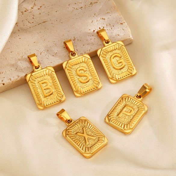 Wholesale Minimalist Stainless Steel Square Letter Pendant Necklace Accessories