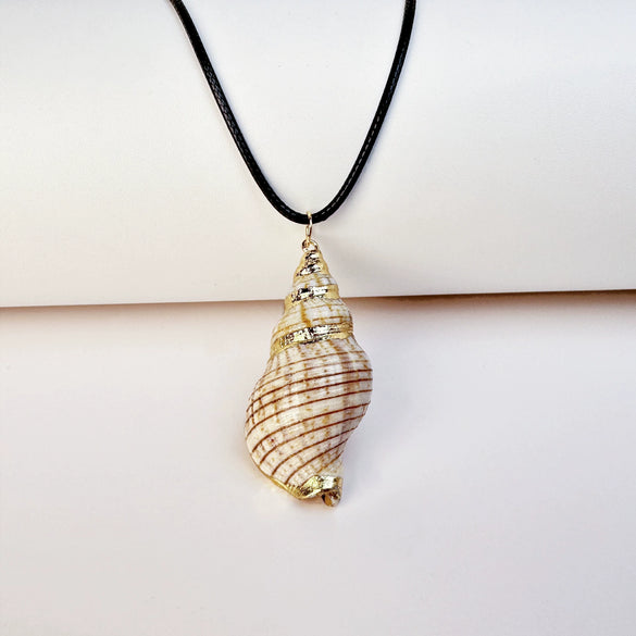 Wholesale Minimalist Waxed Leather Rope Natural Conch Shell Necklaces With Electroplated Gold Edge