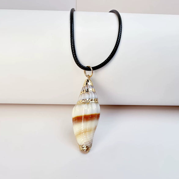 Wholesale Minimalist Waxed Leather Rope Natural Conch Shell Necklaces With Electroplated Gold Edge