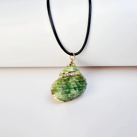 Wholesale Minimalist Waxed Leather Rope Natural Conch Shell Necklaces With Electroplated Gold Edge