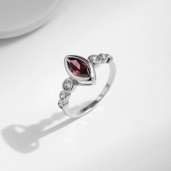 Wholesale Modern S925 Sterling Silver Elegant Geometric Artificial Diamond Ring For Women