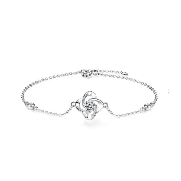 Wholesale Moissanite And 925 Sterling Silver Clover Bracelet For Women With Leaf Pattern And Electroplating Treatment
