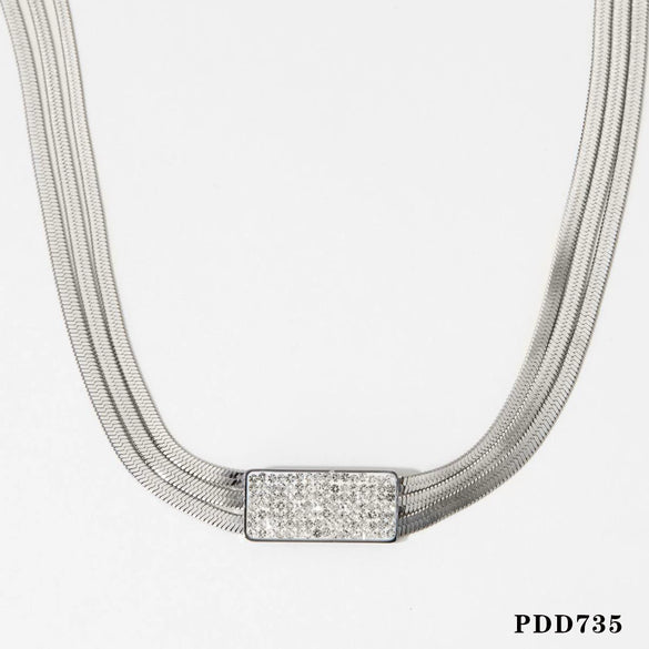Wholesale Multi Layer Stainless Steel Love Themed Jewelry Suit With Vacuum Plated Clavicle Chain And Bracelet For Women