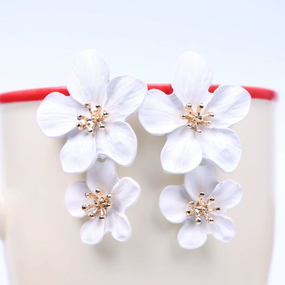 Wholesale Multicolor Double Flower Alloy Earrings With Baking Paint Design For Women Simple Sweet Fashion Trend