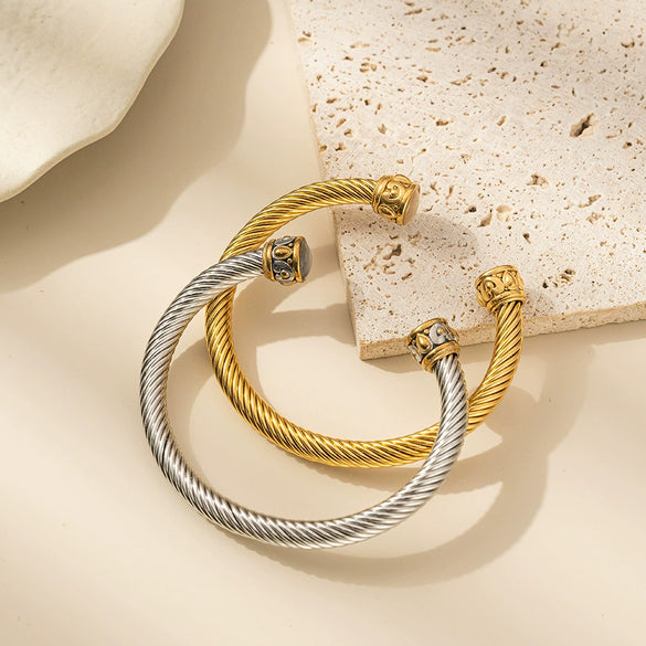 Wholesale Multicolor Titanium Steel And Stainless Steel Electroplated Twist Room Gold Bracelet Cable Bracelet With Personality Style