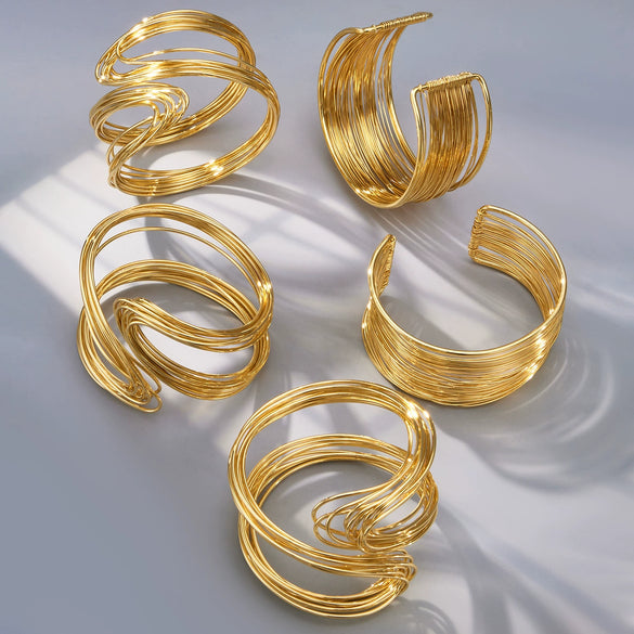 Wholesale Multilayered Geometric Stainless Steel Electroplated Bracelet Set For Women