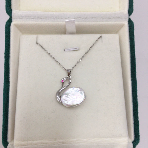 Wholesale Natural Freshwater Pearl Baroque Beads Swan Pendant Necklace With Copper Accessories
