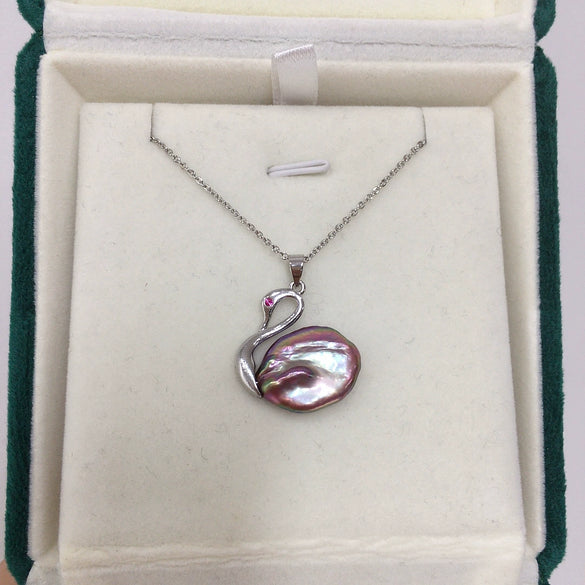 Wholesale Natural Freshwater Pearl Baroque Beads Swan Pendant Necklace With Copper Accessories