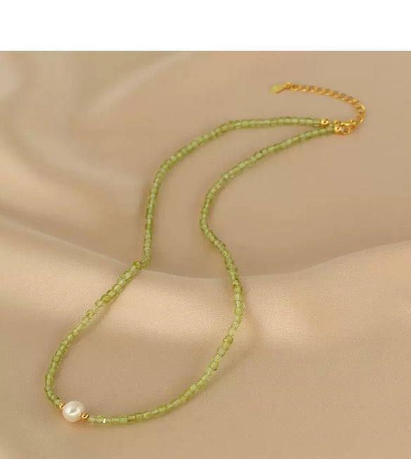 Wholesale Natural Peridot Freshwater Pearl Necklace Handmade Geometric Double Layer Clavicle Chain For Women