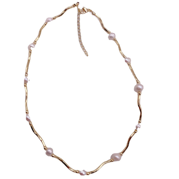 Wholesale Necklace Freshwater Pearl Copper Handmade Natural Geometric Wavy Clavicle Chain
