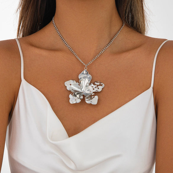 Wholesale Necklace Iron Dripping Oil Flower Exaggerated Electroplating Women's