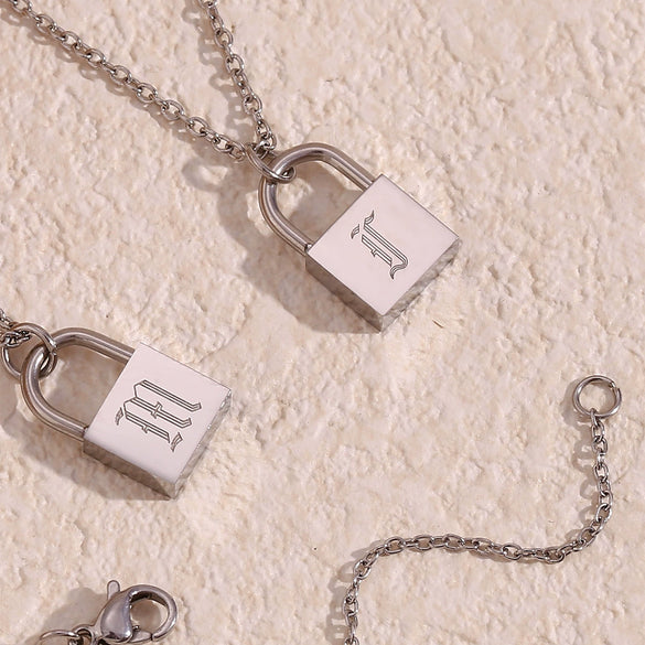 Wholesale Necklace Jewelry Stainless Steel And Titanium Steel Ancient English Letter Lock Pendant Electroplated For Women