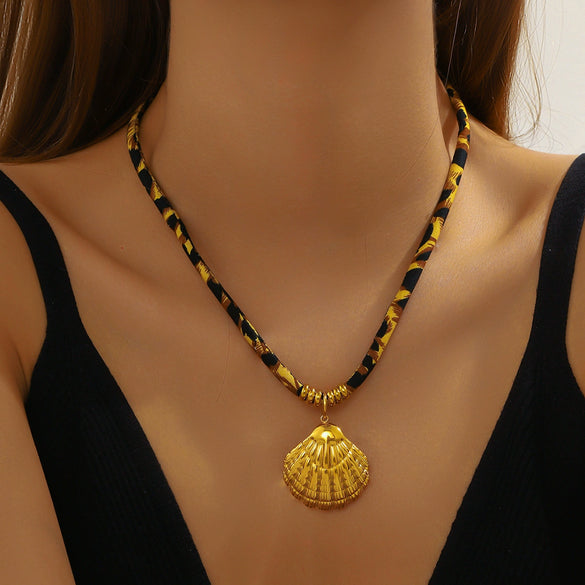 Wholesale Necklace Retro Style Goldplated Stainless Steel Animal Zodiac Printed Pendant Rope Chain