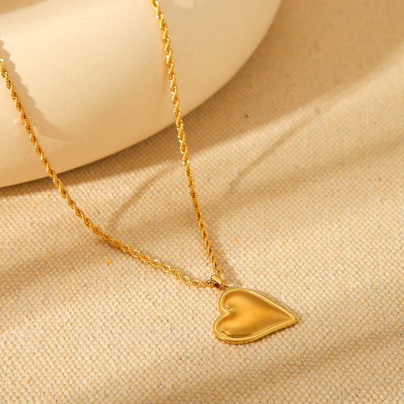 Wholesale Necklace Stainless Steel Love Twist Chain Electroplating Geometric Heart Style
