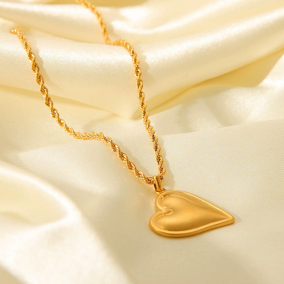 Wholesale Necklace Stainless Steel Love Twist Chain Electroplating Geometric Heart Style