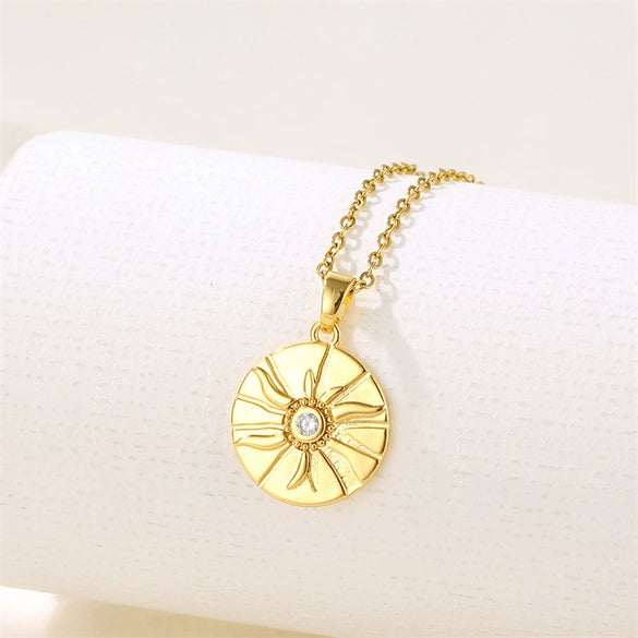 Wholesale Necklace Stainless Steel Mixed Gem Inlay Geometric Retro Golden Sun Totem Coin Sunflower Clavicle Chain For Women Electroplating