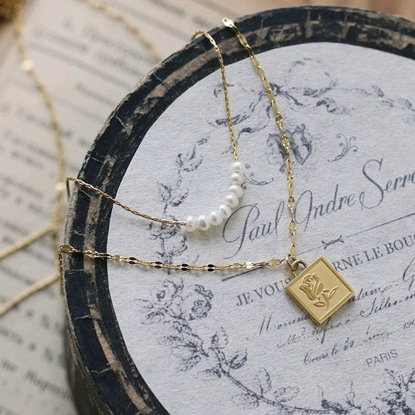 Wholesale Necklace Titanium Steel Colorunfading Plated Imitation Pearl Embossed Rose Geometric Water Wave Chain