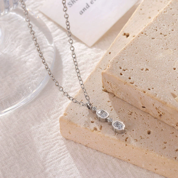 Wholesale Necklace Titanium Steel Geometric Pendant Electroplating O Word Chain For Women