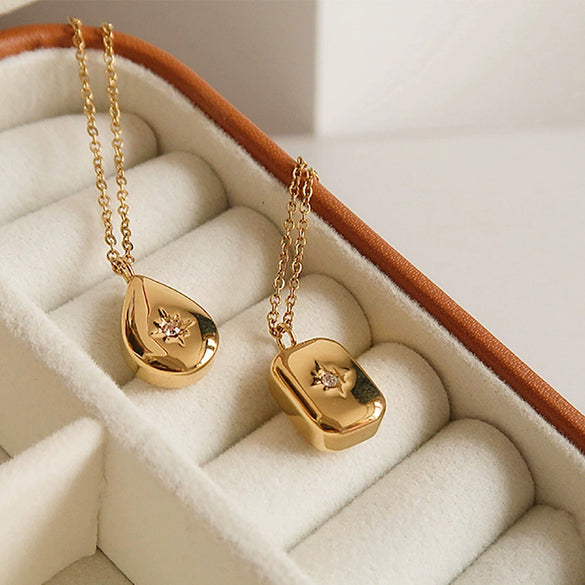 Wholesale Necklace Titanium Steel Geometric Three Dimensional Water Drop Style Gold Plated