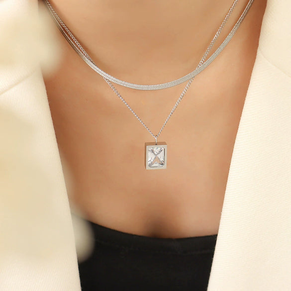 Wholesale Necklace Titanium Steel Goldplated With Mixed Gem Inlay Pendant Geometric Style