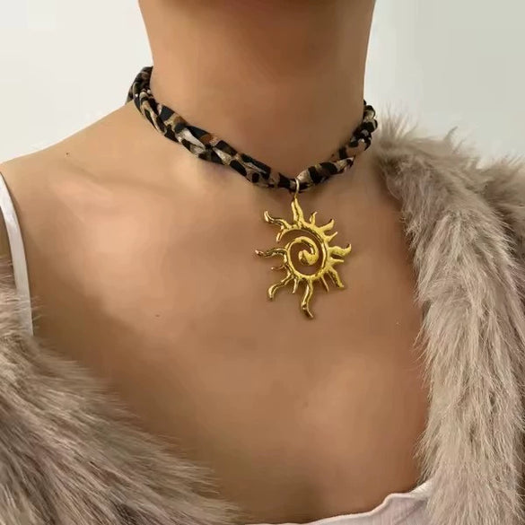 Wholesale Necklace Titanium Steel Leopard Print Animal Shape Pendant Electroplated