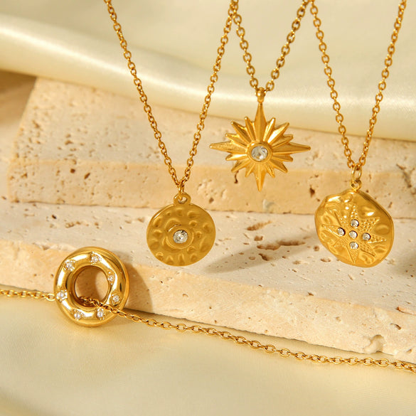Wholesale Necklace Titanium Steel Stainless Steel Geometric Pattern Hammered Round Plate Inlaid With Diamond Eightpointed Star Pendant For Women