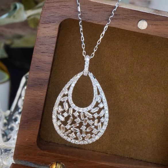 Wholesale Necklace Women's Light Luxury Heavy Industry Style Copper Geometric Shiny Zircon Mixed Gemstone Setting