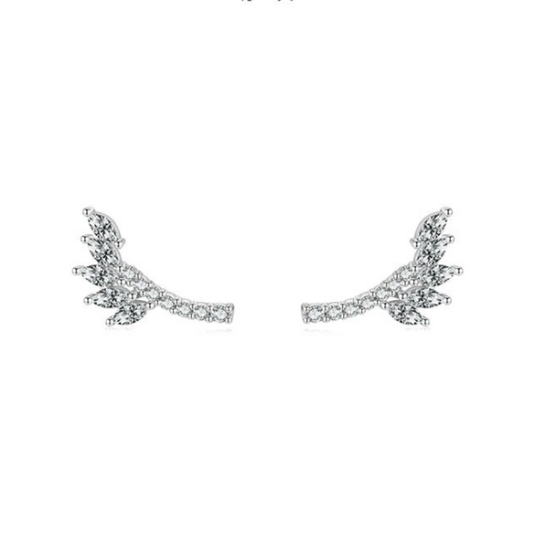 Wholesale Niche Fashion Women's S925 Sterling Silver Leaf Stud Earrings With Diamond Design
