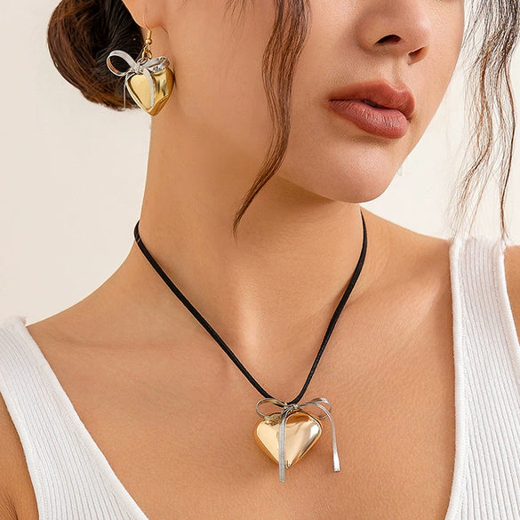 Wholesale Niche Matte Resin Love Bow And Heart Geometric Necklace With Electroplating Treatment For Women