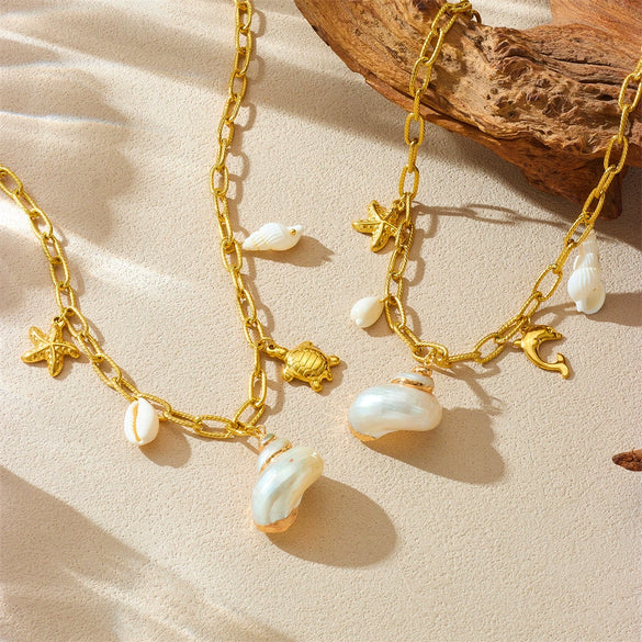 Wholesale Niche Style Animal Inspired Stainless Steel Gold Plated Necklace With Pearl Conch Starfish Dolphin Turtle Elements