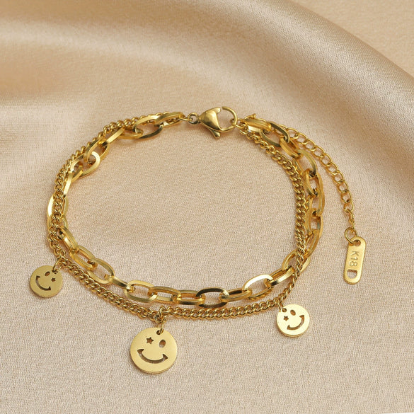 Wholesale Nonfading Titanium Steel Women's Bracelet With Diamond Fourleaf Clover Design And Electroplating Treatment