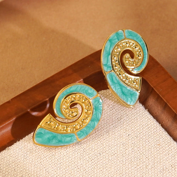 Wholesale Oil Dripping Conch Earrings For Women In Creamy Sweet Girl Style With Animal Zodiac Pattern Made Of 304 Stainless Steel