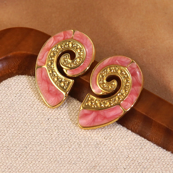 Wholesale Oil Dripping Conch Earrings For Women In Creamy Sweet Girl Style With Animal Zodiac Pattern Made Of 304 Stainless Steel