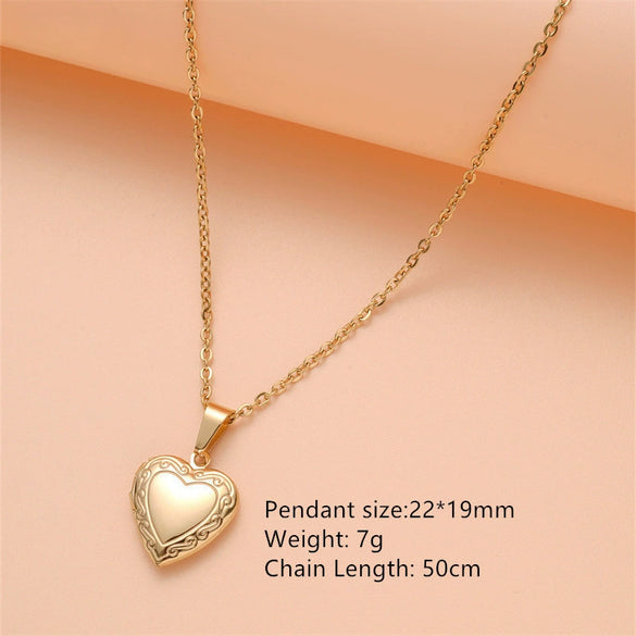 Wholesale Openable Heartshaped Pattern Photo Frame Photo Box Pendant Necklace In Stainless Steel With Electroplating For Women
