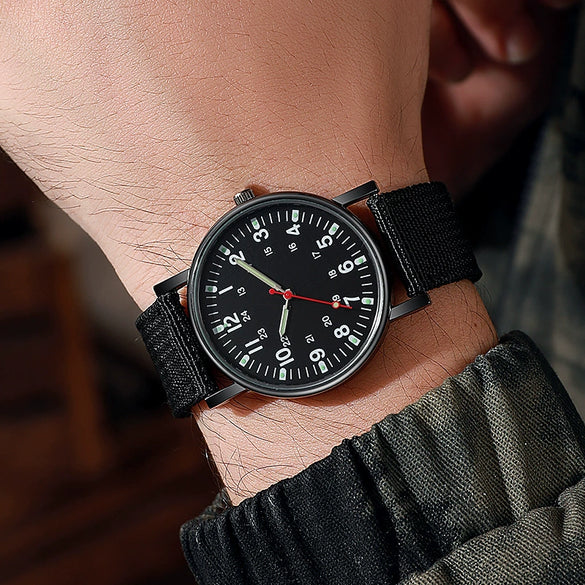 Wholesale Outdoor Sports Watch Plastic Dial Canvas Strap Round Shape Luminous Leisure Style