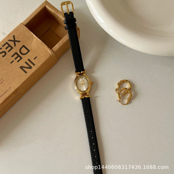 Wholesale Oval Dial Female Antique Style Alloy Case Watch