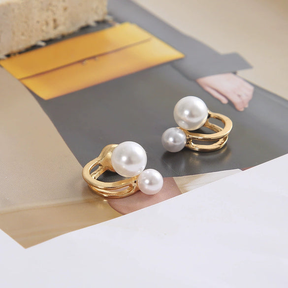 Wholesale Pearl Stud Earrings Alloy Heart Shape Cartoon Retro Trendy