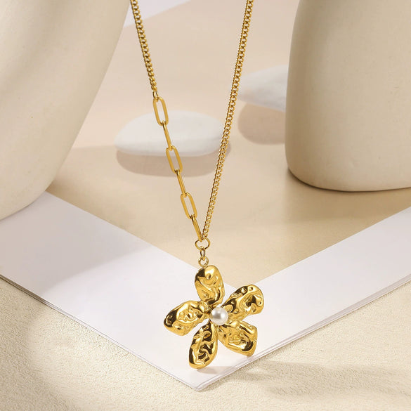 Wholesale Pendant Necklace Stainless Steel Imitation Pearl Geometric Light Luxury Electroplating Women