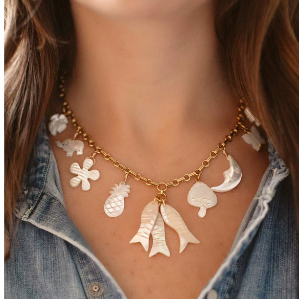 Wholesale Pendant Stainless Steel Geometric Flower Fish Style Furnace Vacuum Plated 18K Gold Color
