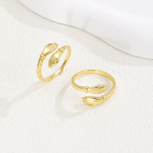 Wholesale Personality Hands Hug Couple Opening Adjustable Copper Ring