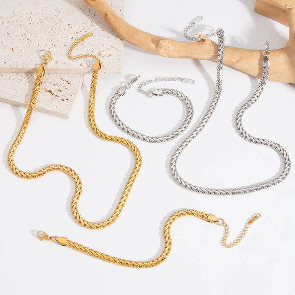 Wholesale Personality Snake Bone Chain Bracelet And Necklace Set Stainless Steel Jewelry With Snake Pattern Pvd Furnace Vacuum Real Gold Plating
