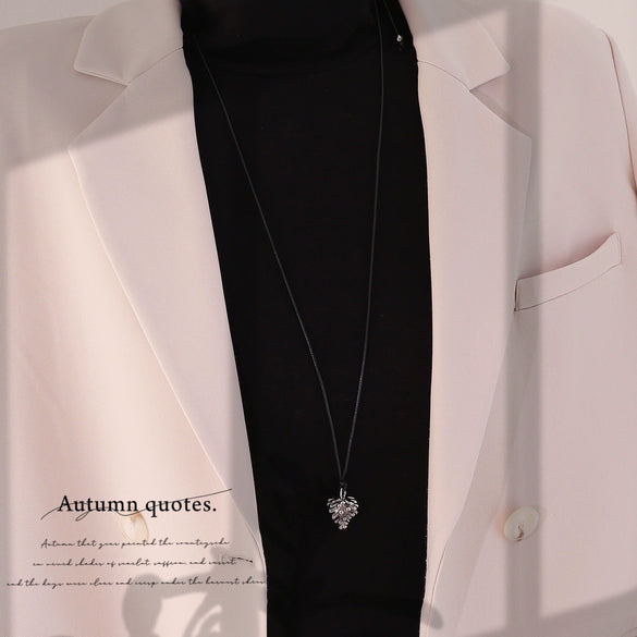 Wholesale Pine Cone And Flower Pendant Necklace With Adjustable Rope Original Design Zinc Alloy